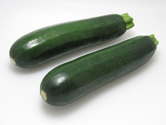 dark green zucchini 90_061 p1